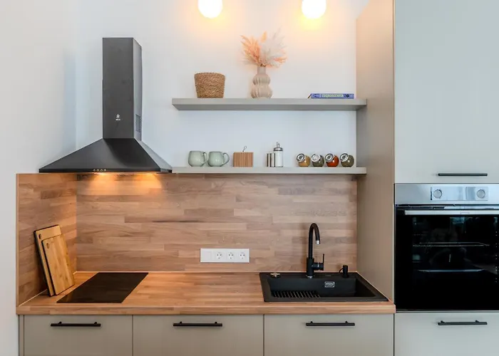 Bohemian Hideaway Historic Center Parking *