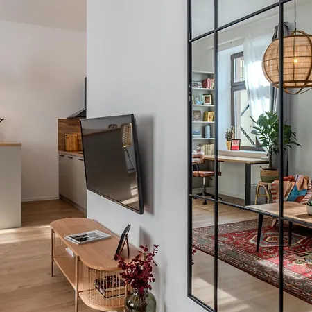 Bohemian Hideaway Historic Center Parking *