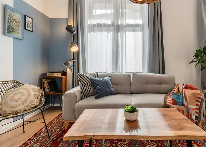 Bohemian Hideaway Historic Center Parking Апартаменты *